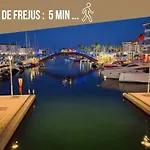 - 100m De La - Parking - Piscine *